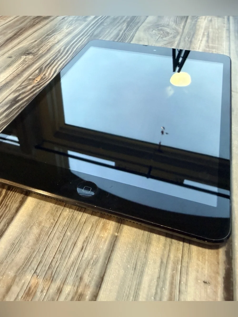 Apple iPad mini 4 in space gray 128gb